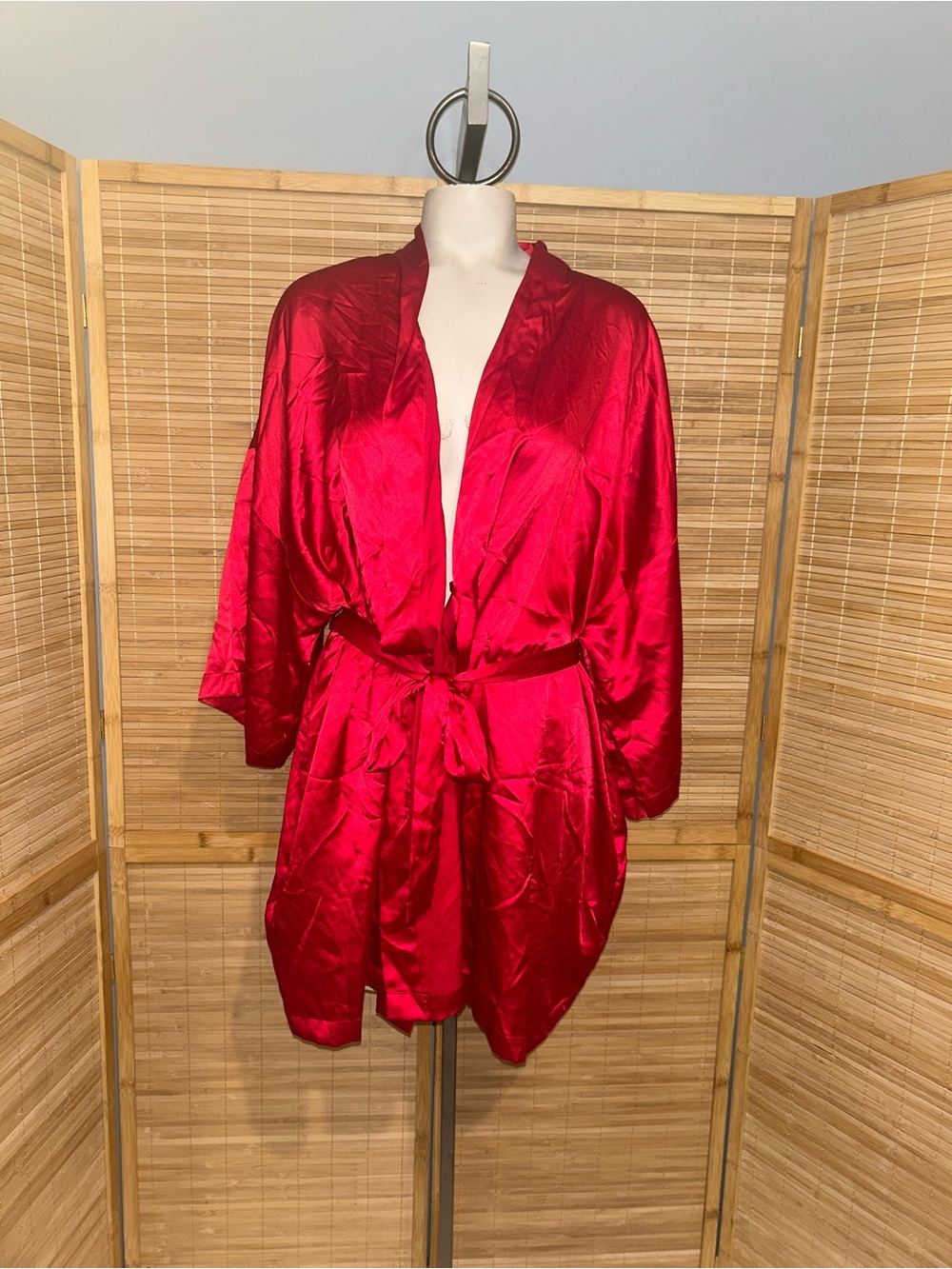 Victoria's Secret red satin robe classic tie-waist closure woman’s one size